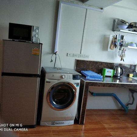 Studio Apartment 12 Floor Close To Mrt In Hua Mak Bangkok Exterior foto